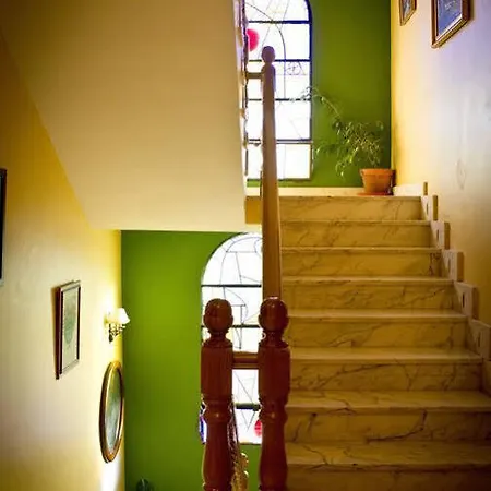 Hotel Oyo Jaramiel 3*