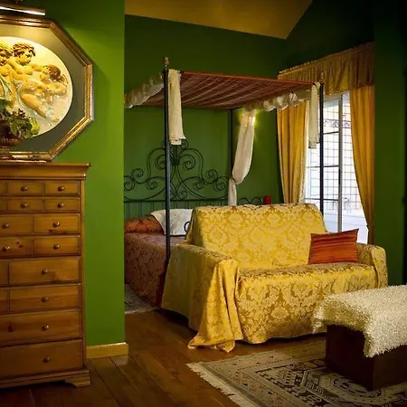 Oyo Jaramiel Hotel 3*