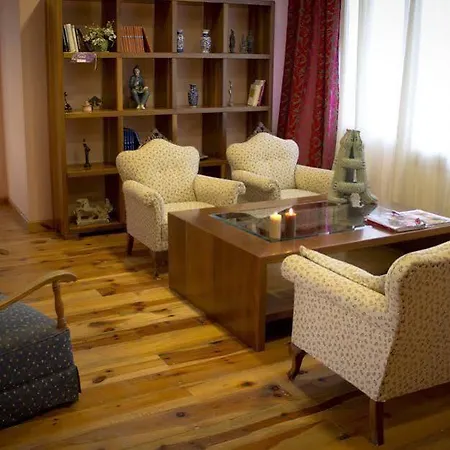 Oyo Jaramiel Hotel 3*